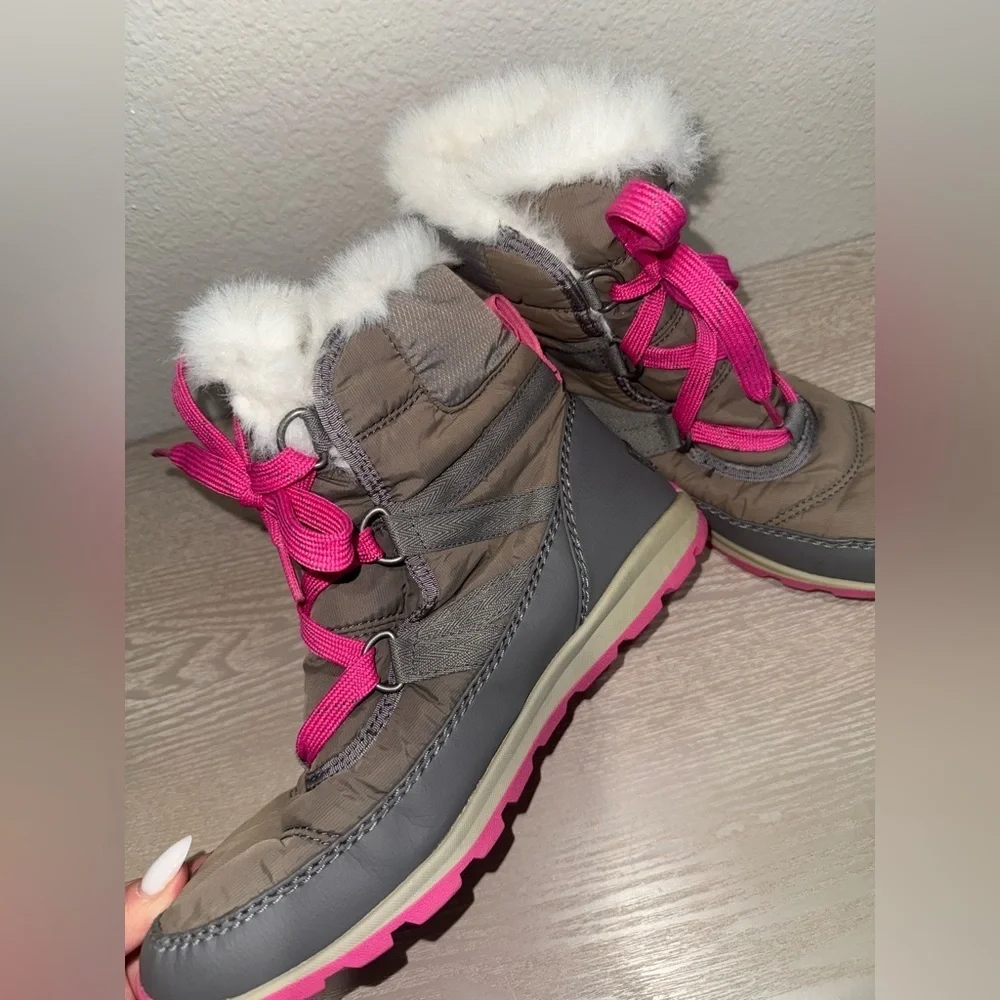 Sorel Whitney Short Lace Up Snow Boot Gray Pink Women's 6  Winter Snow Boots